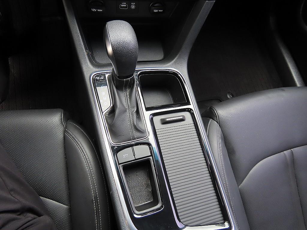 HYUNDAI Sonata - Vista 10