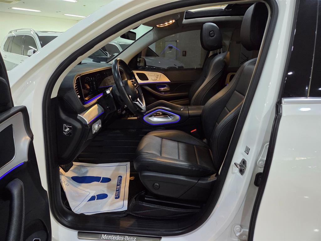 Mercedes Benz GLE Class - Vista 6