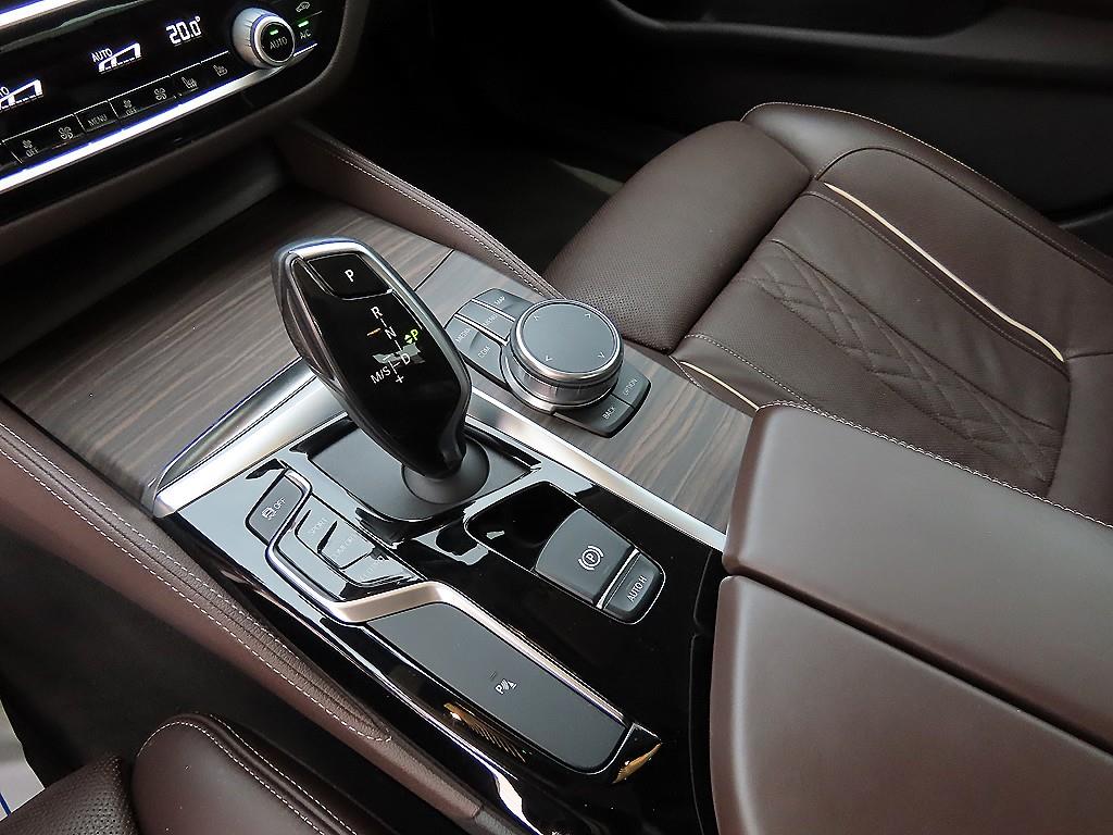 BMW 5 Series - Vista 11