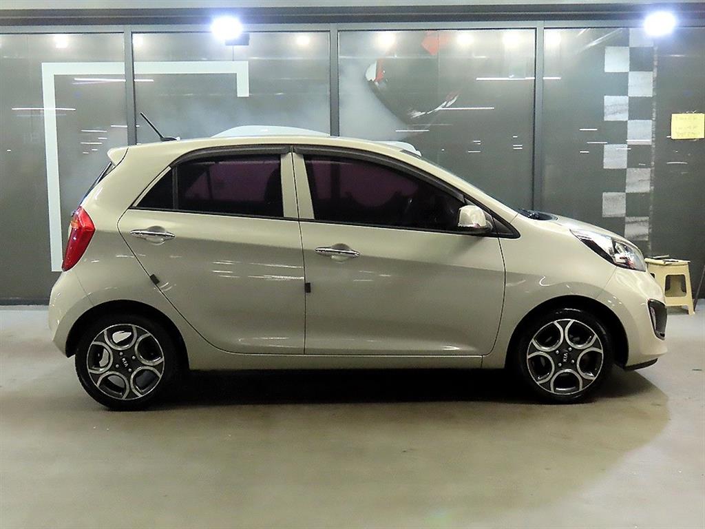 KIA Morning - Vista 3