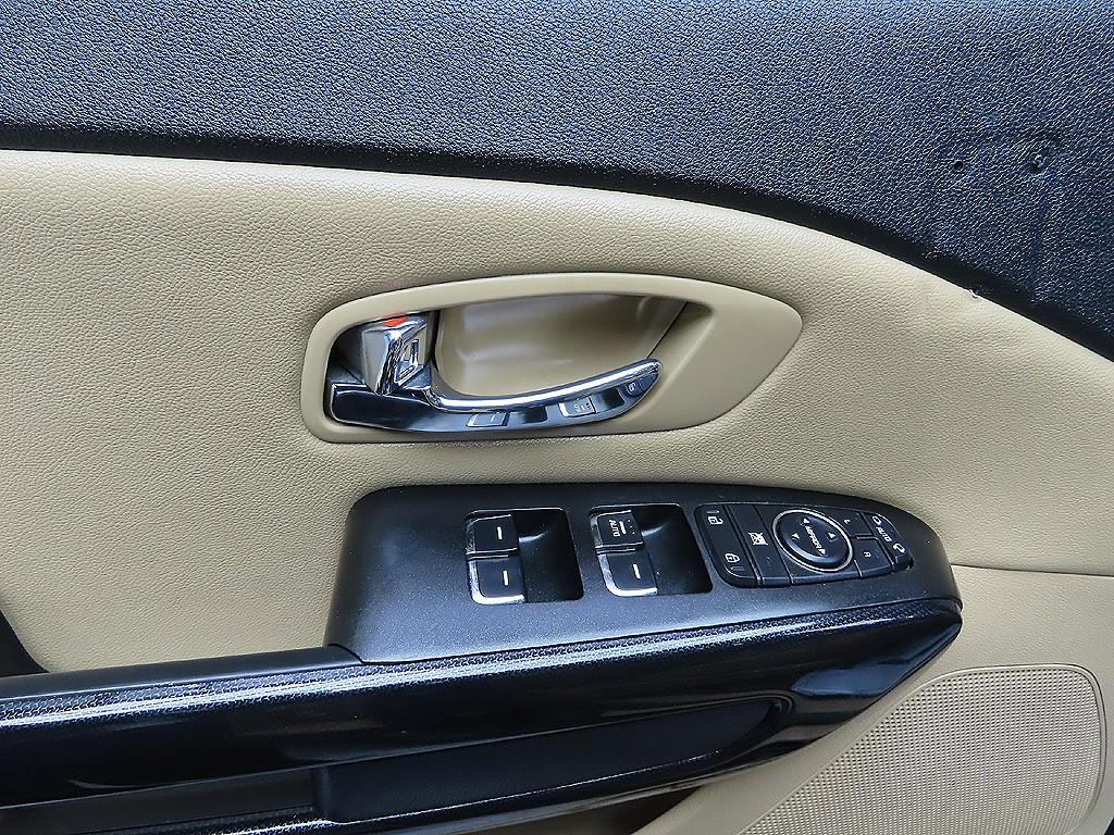 KIA Carnival 2017 Negro - Importación desde Corea - HF Imports Iquique - Foto 12
