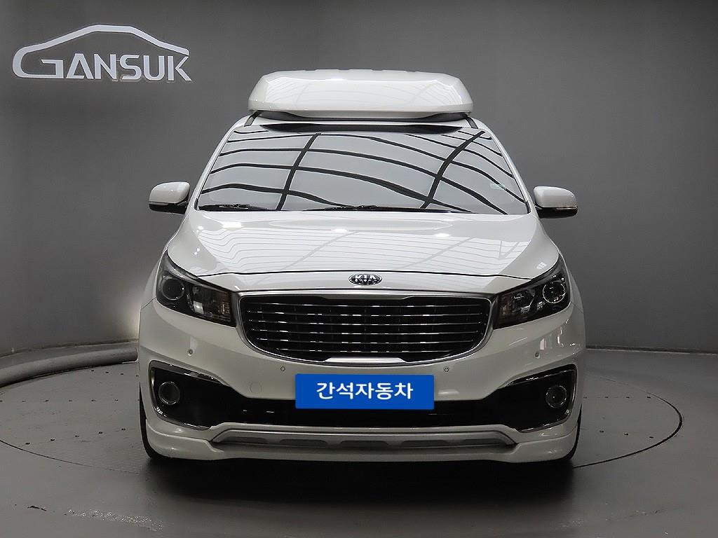 KIA Carnival 2017 Blanco - Importación desde Corea - HF Imports Iquique - Foto 1