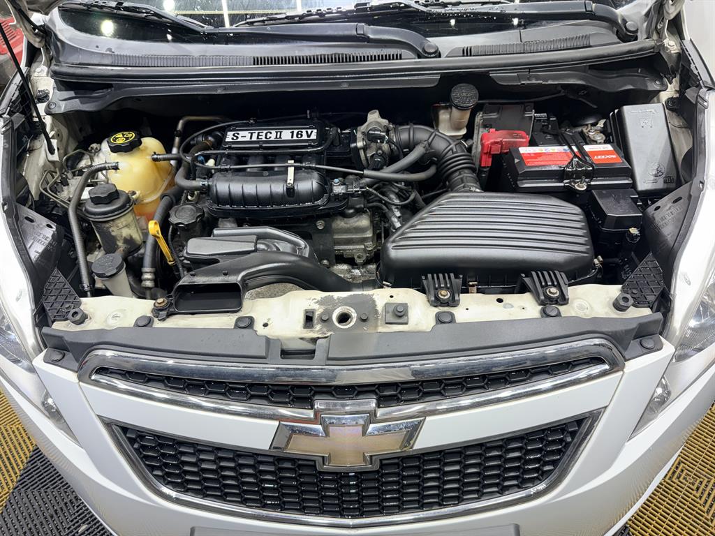 Chevrolet Spark - Vista 5