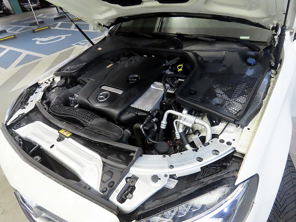 Mercedes Benz C Class 2016 Blanco - Importación desde Corea - HF Imports Iquique - Foto 19