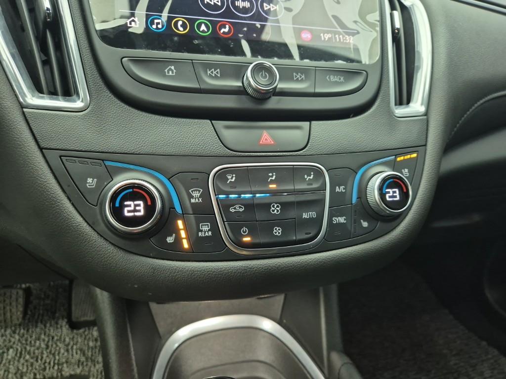 Chevrolet Malibu - Vista 10