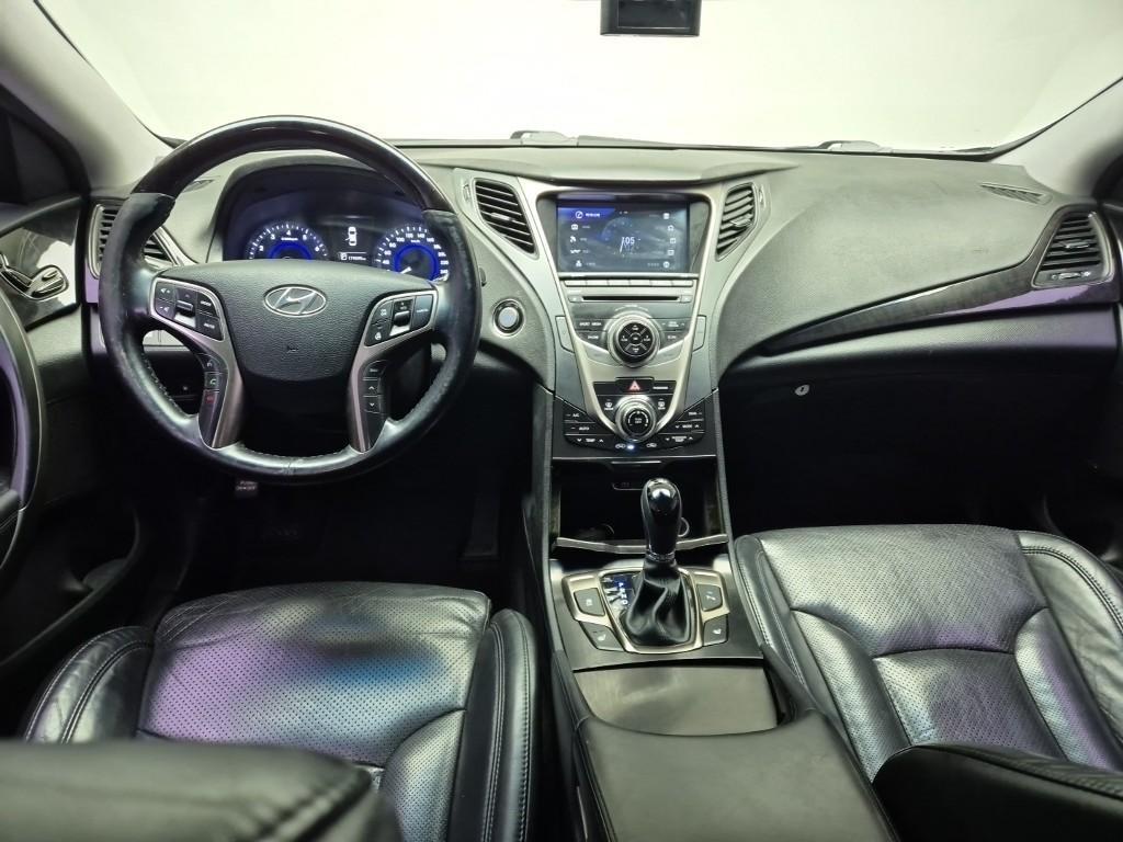 HYUNDAI Grandeur - Vista 7