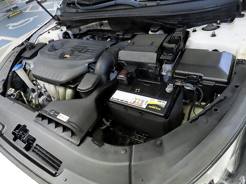 HYUNDAI Sonata 2018 Blanco - Importación desde Corea - HF Imports Iquique - Foto 18