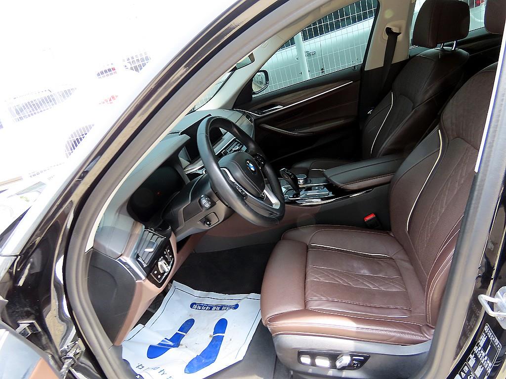 BMW 5 Series - Vista 5