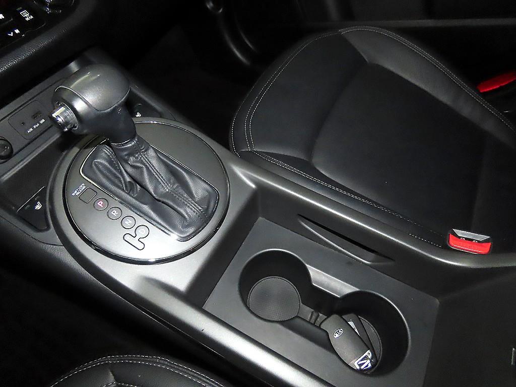 KIA Sportage - Vista 12