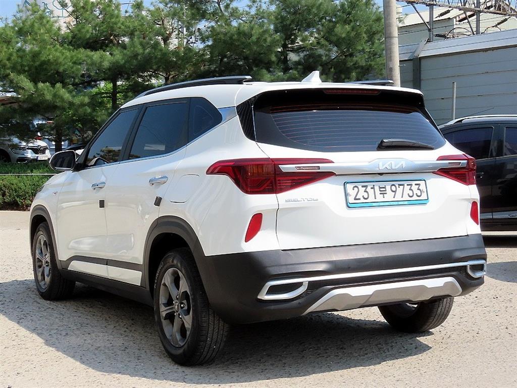 KIA Seltos - Vista 3