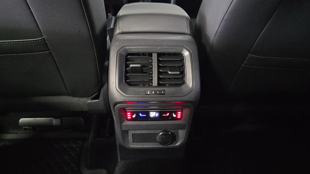 Volkswagen Tiguan 2024 Negro - Importación desde Corea - HF Imports Iquique - Foto 18