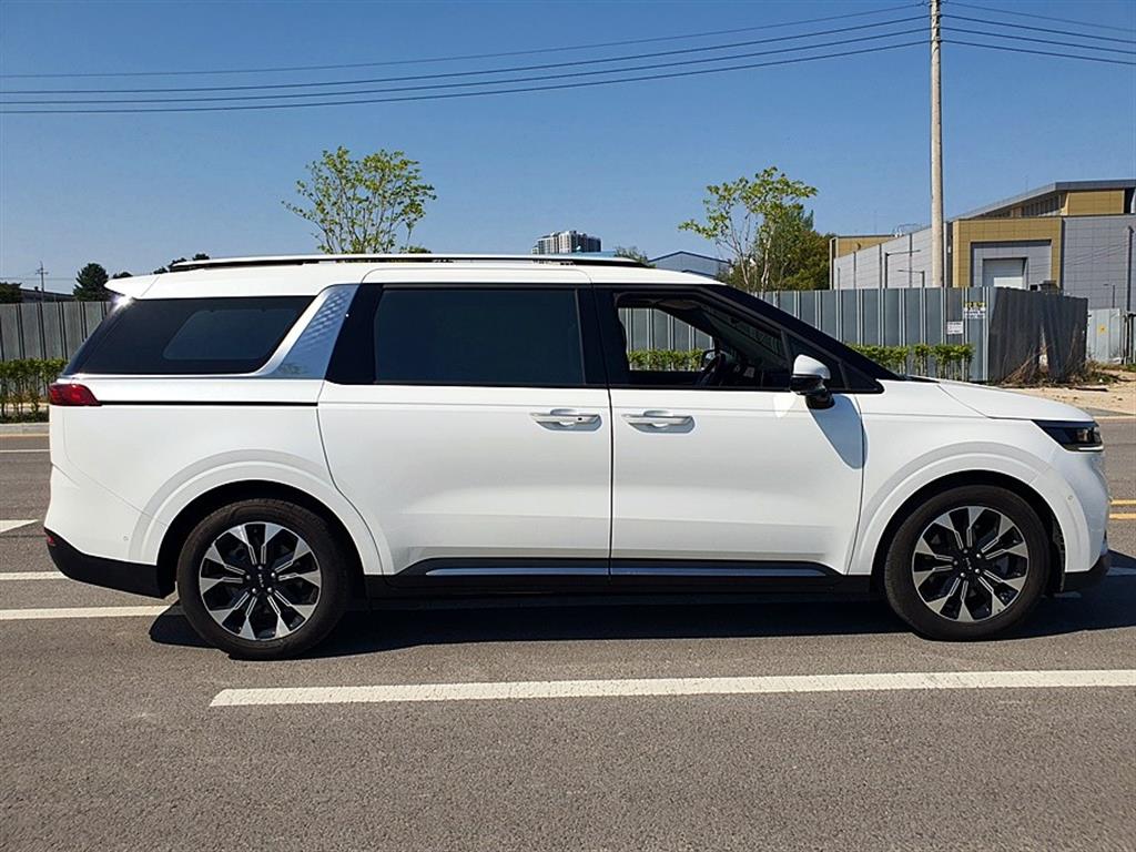 KIA Carnival - Vista 7