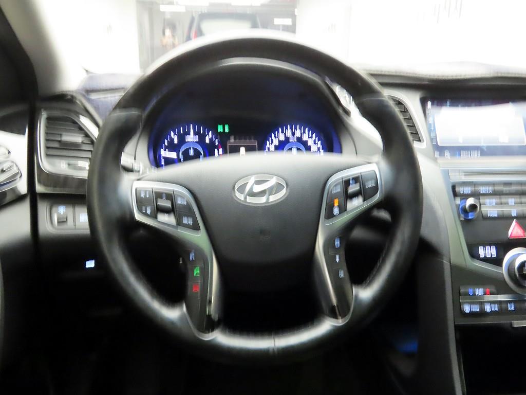 HYUNDAI Grandeur - Vista 7