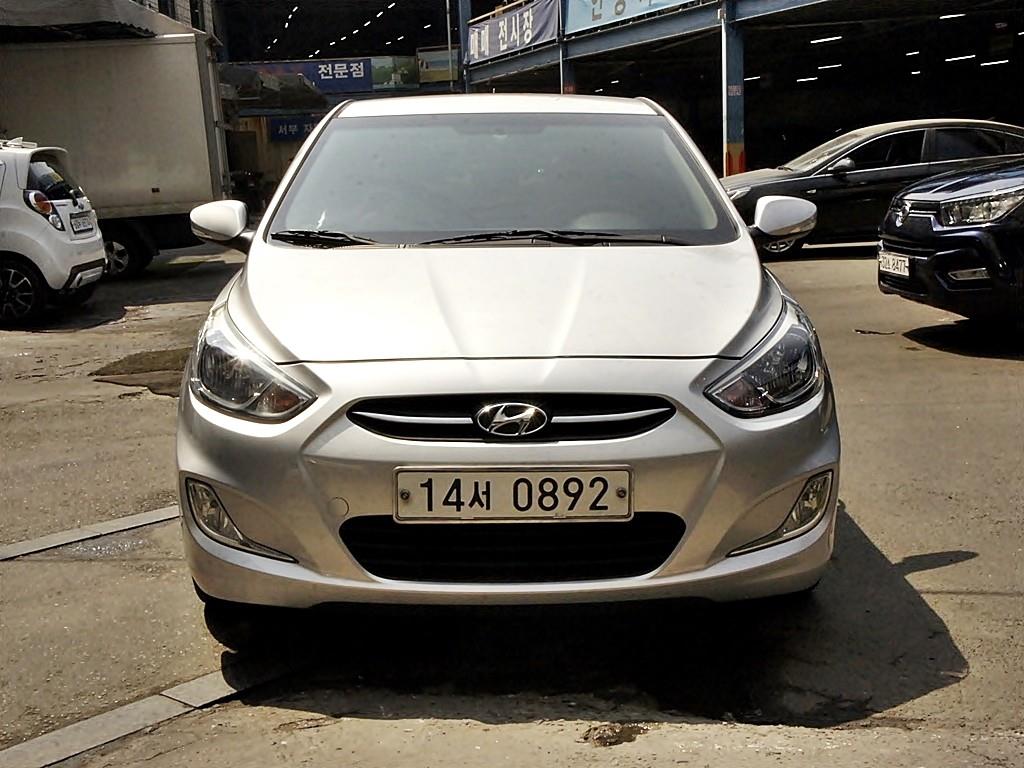 HYUNDAI Accent 2017 Gris - Importación desde Corea - HF Imports Iquique - Foto 1