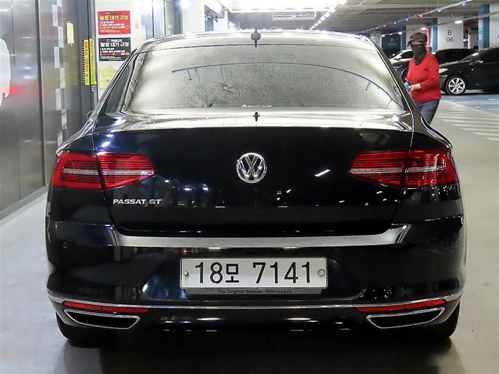 Volkswagen Passat - Vista 5