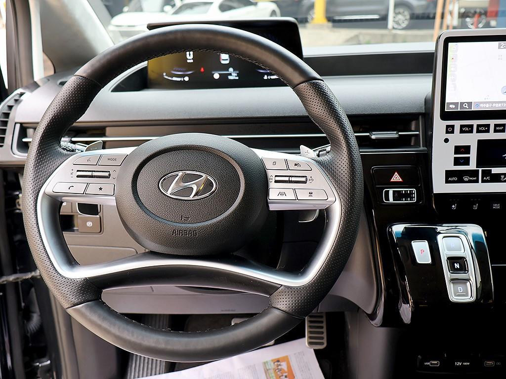 HYUNDAI Staria 2023 Negro - Importación desde Corea - HF Imports Iquique - Foto 8