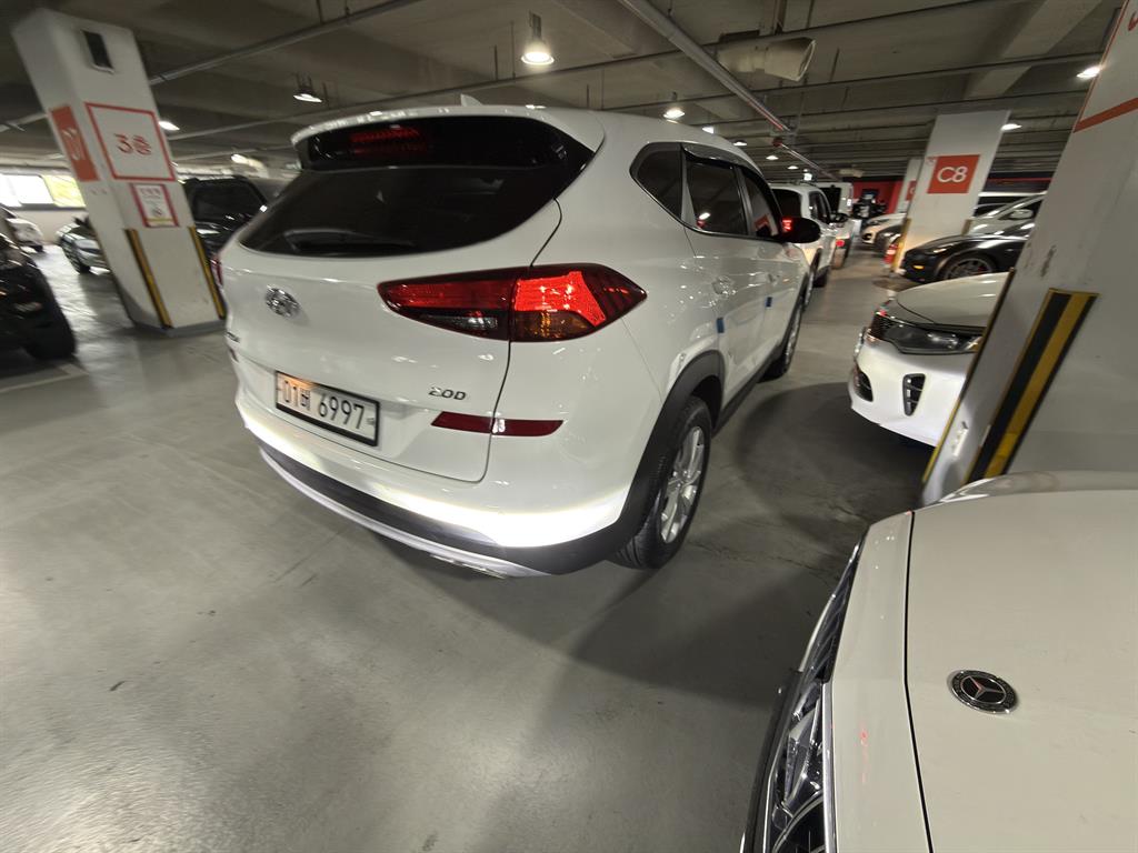 HYUNDAI Tucson - Vista 5