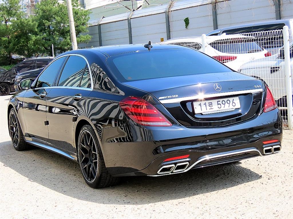 Mercedes Benz S Class - Vista 3