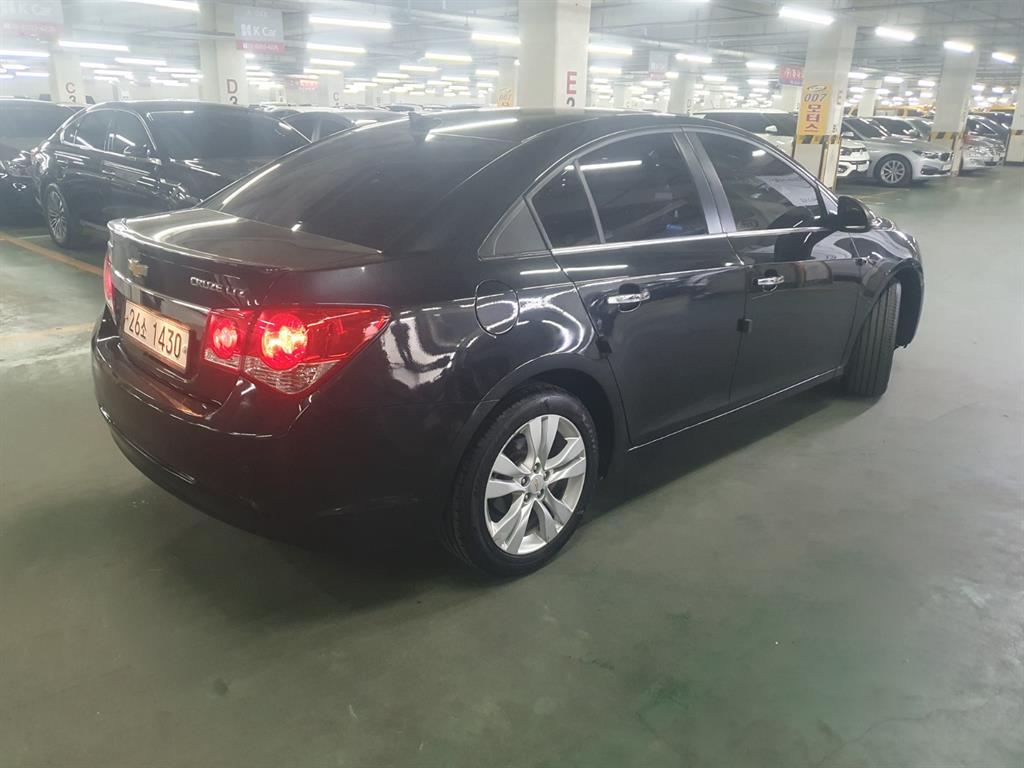 Chevrolet Cruise - Vista 4