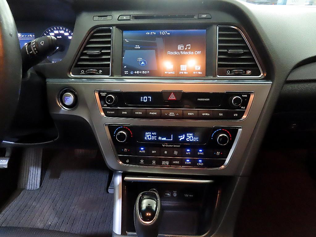 HYUNDAI Sonata - Vista 11
