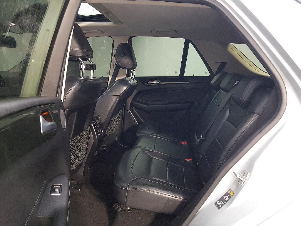 Mercedes Benz GLE Class - Vista 9
