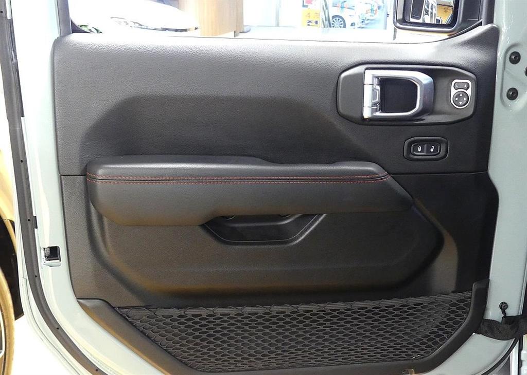 Jeep Wrangler - Vista 11