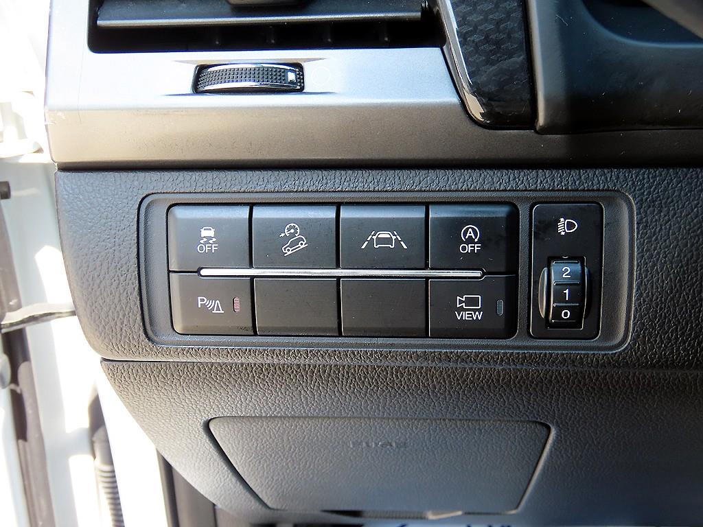 Ssangyong Rexton - Vista 11