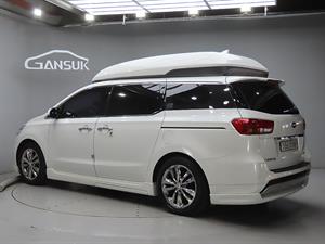 KIA Carnival - Vista 6