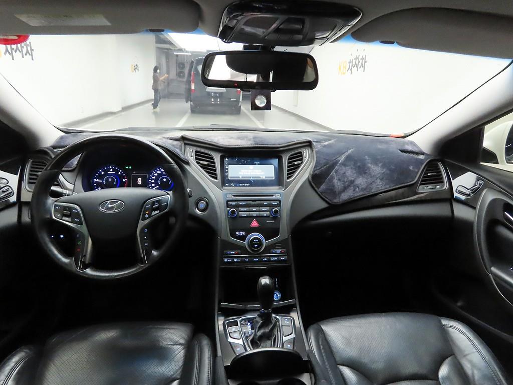 HYUNDAI Grandeur - Vista 6