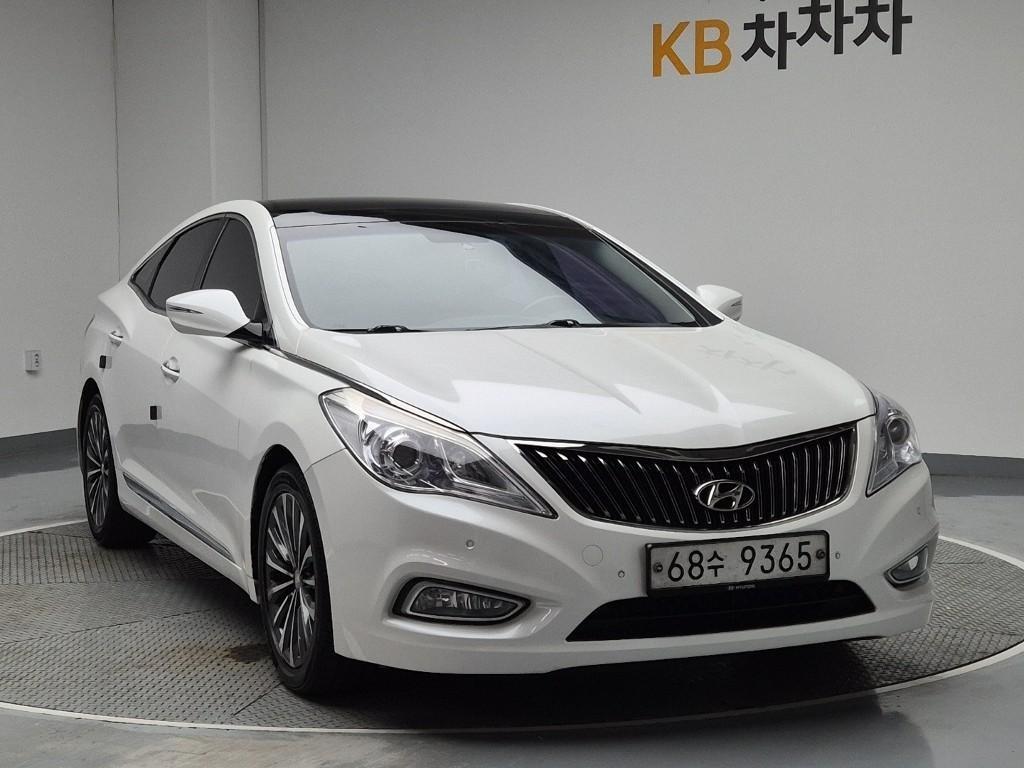 HYUNDAI Grandeur - Vista 4