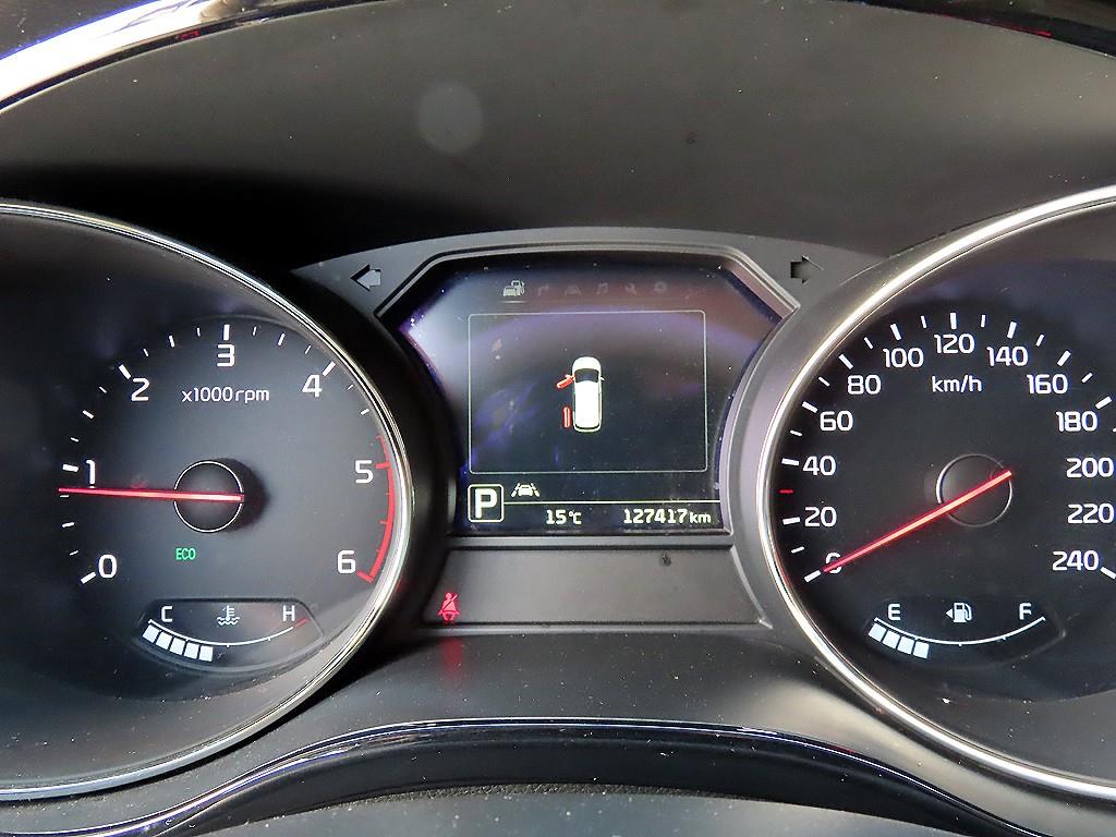 KIA Carnival - Vista 10