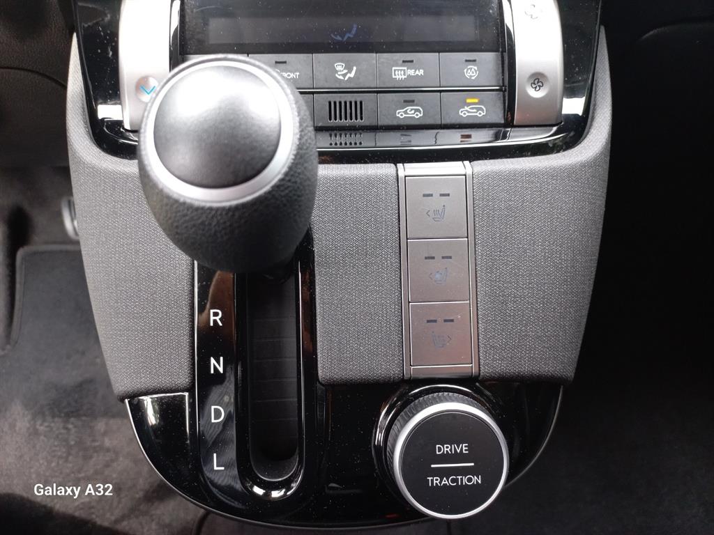 HYUNDAI Casper - Vista 12