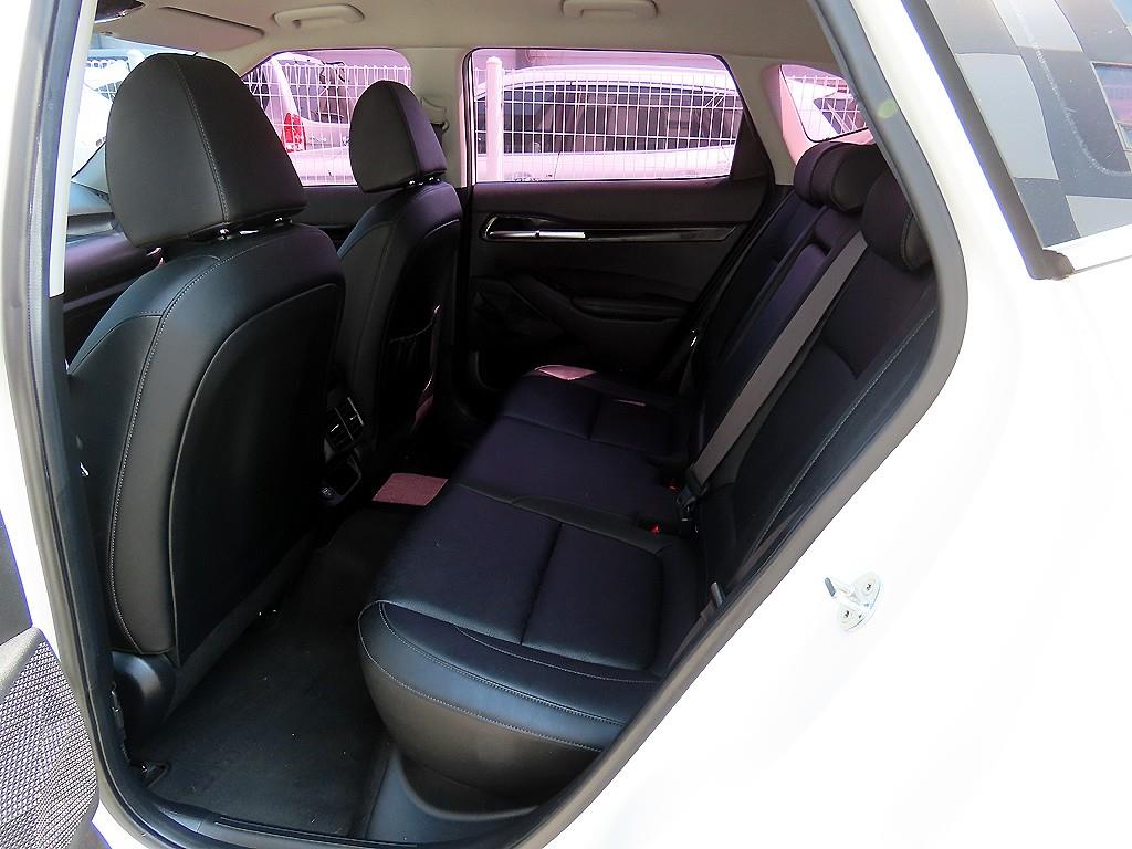 KIA Seltos - Vista 6