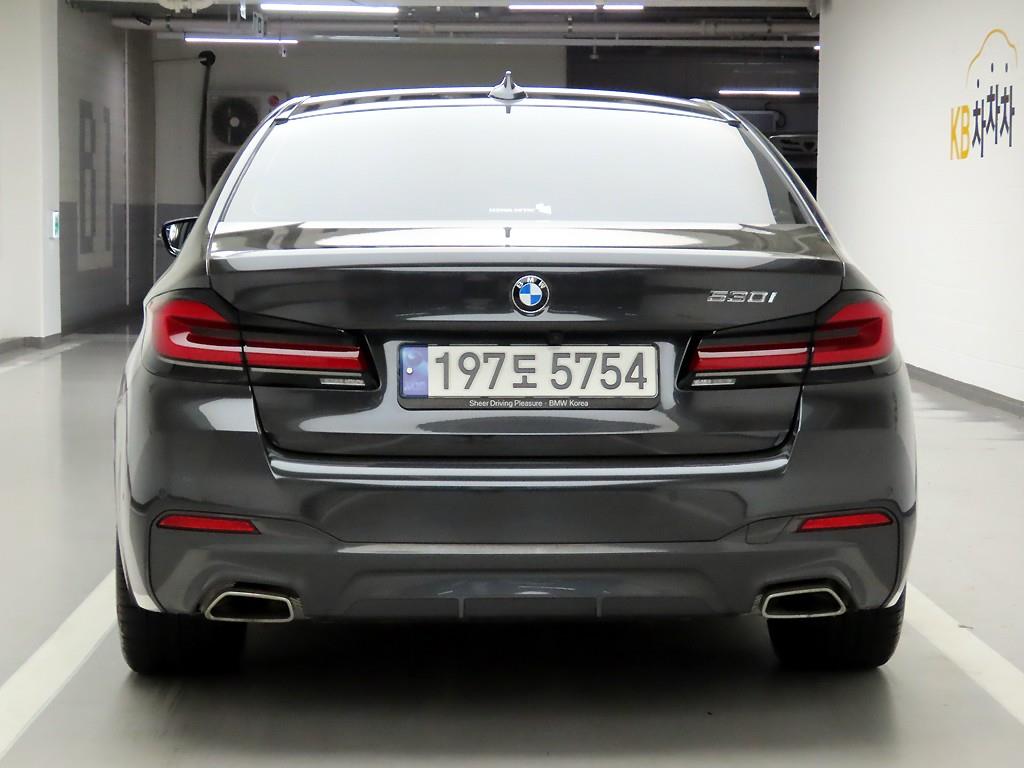 BMW 5 Series - Vista 4
