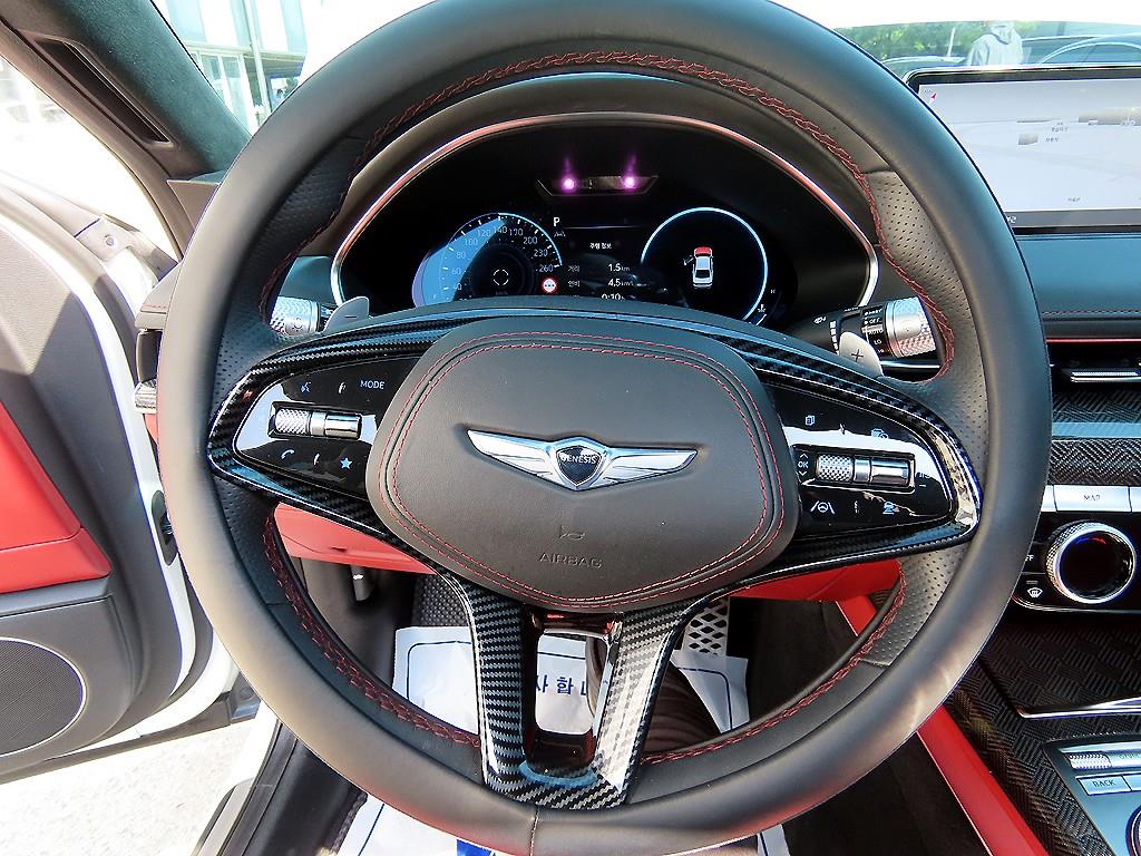 Genesis G80 - Vista 8