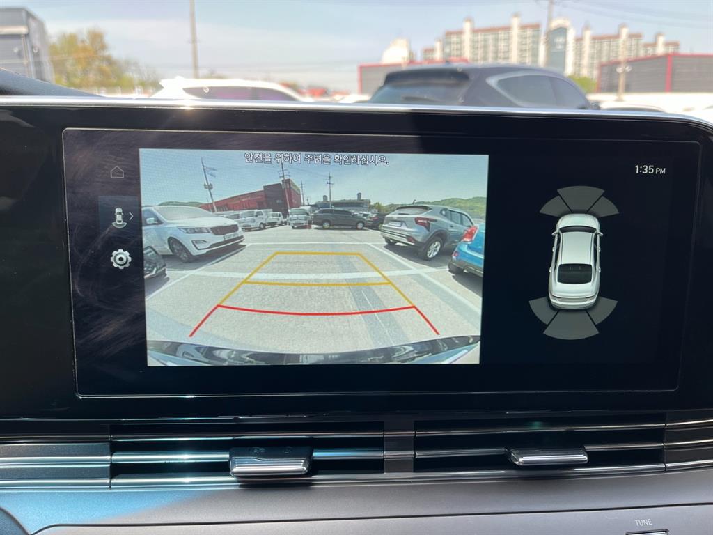 HYUNDAI Grandeur - Vista 10