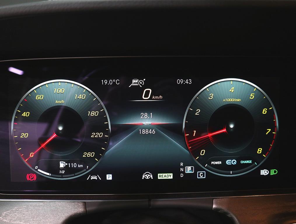 Mercedes Benz E class - Vista 7