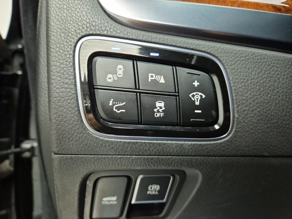 HYUNDAI Equus 2013 Negro - Importación desde Corea - HF Imports Iquique - Foto 18