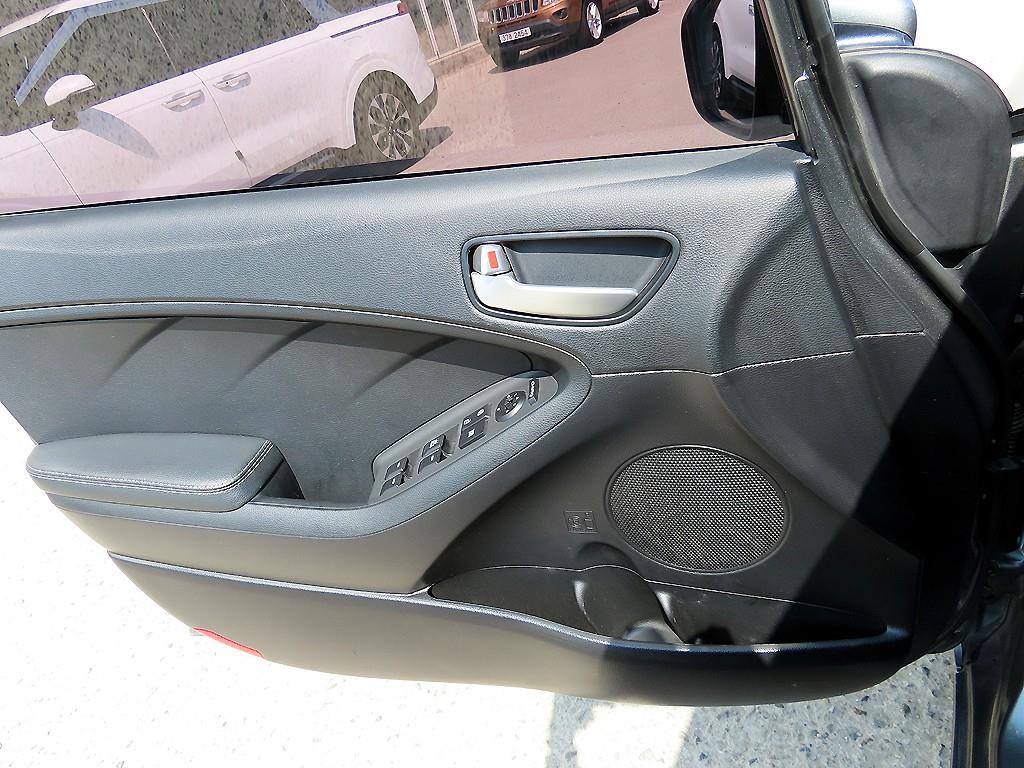 KIA K3 - Vista 11
