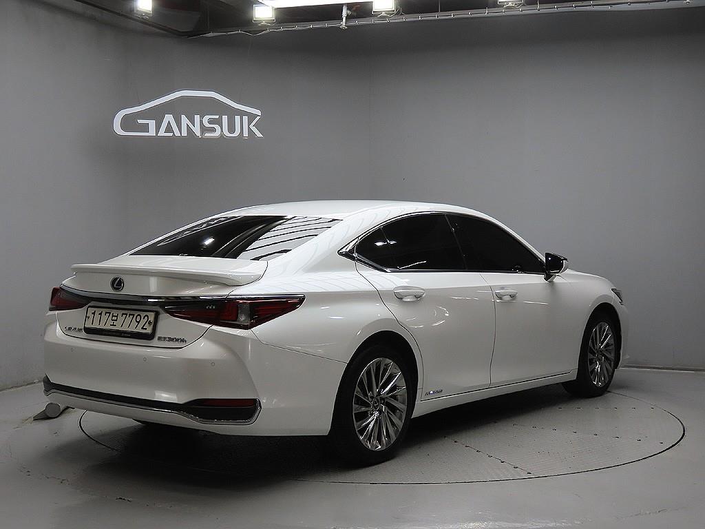 Lexus ES - Vista 7