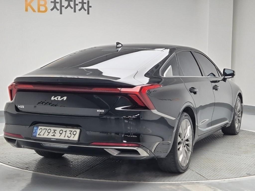 KIA K8 - Vista 3