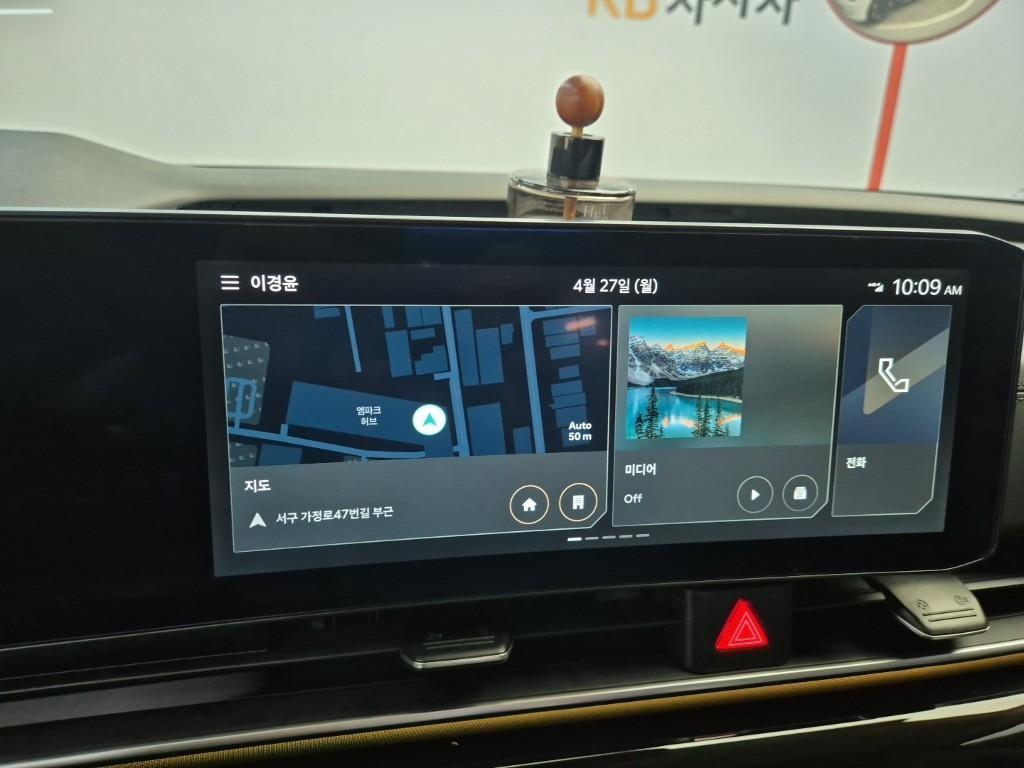 KIA Carnival - Vista 12