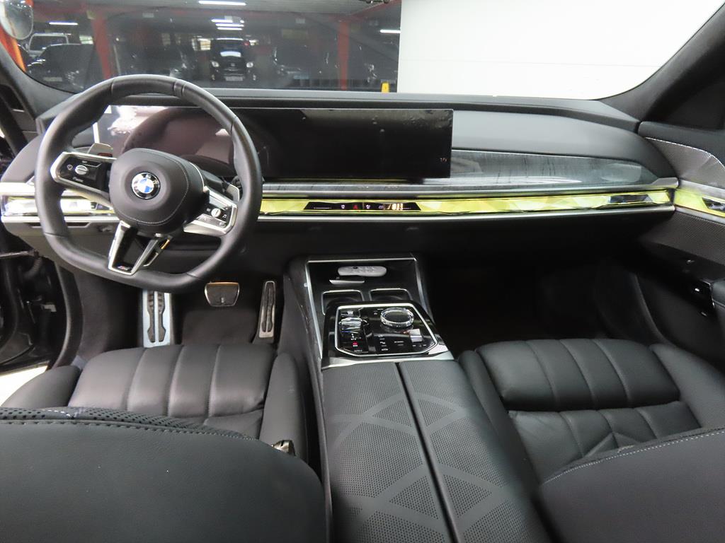 BMW 7 Series - Vista 7