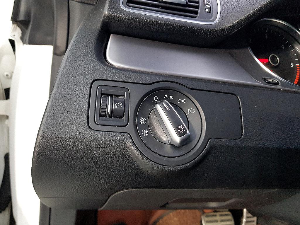Volkswagen CC - Vista 11