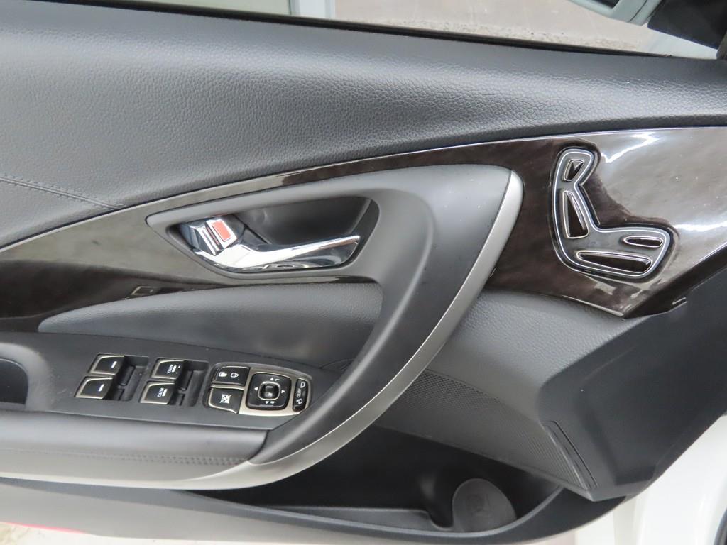 HYUNDAI Grandeur - Vista 9