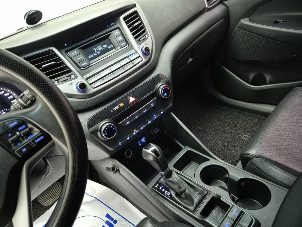 HYUNDAI Tucson - Vista 10