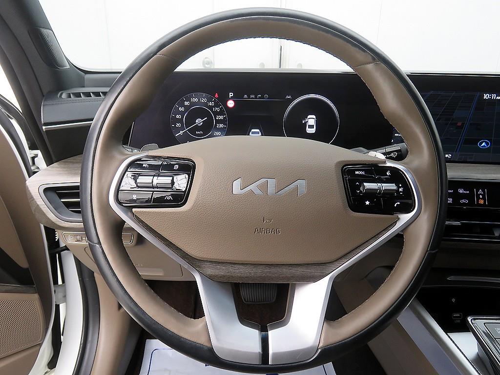 KIA K8 - Vista 10