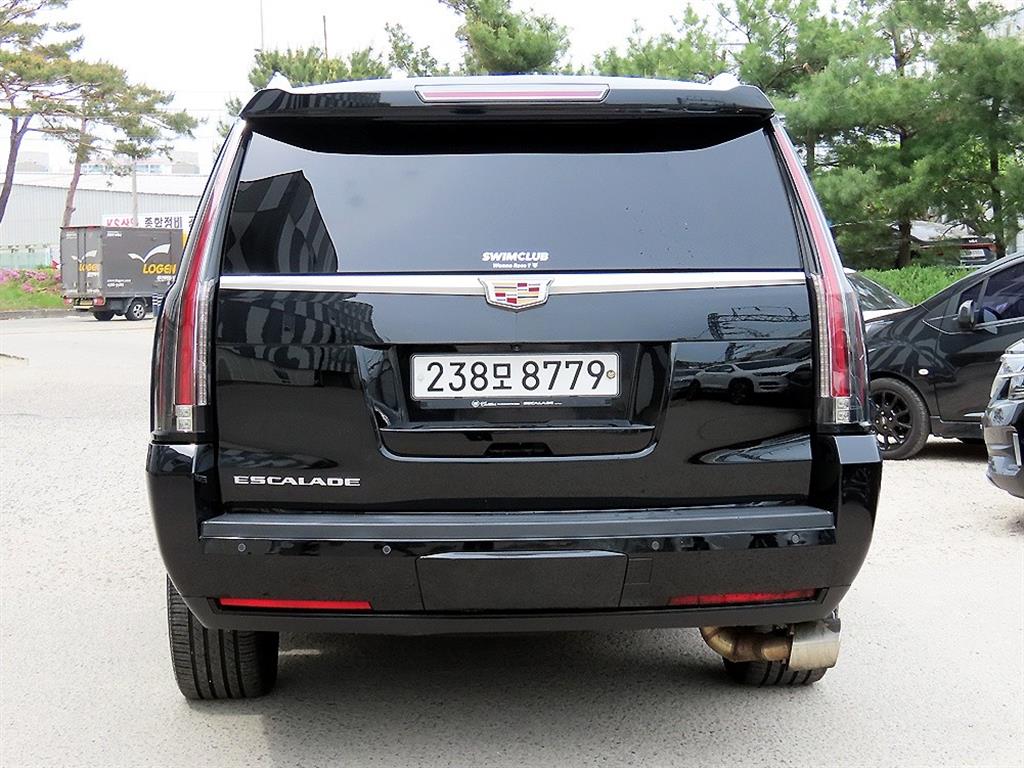 Cadillac Escalade - Vista 4