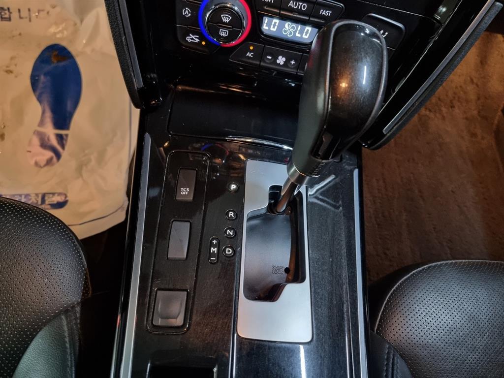 SAMSUNG SM7 - Vista 8