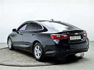 Chevrolet Malibu - Vista 8